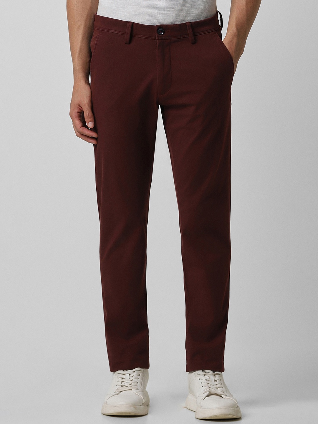 

Van Heusen Sport Men Slim Fit Trousers, Maroon