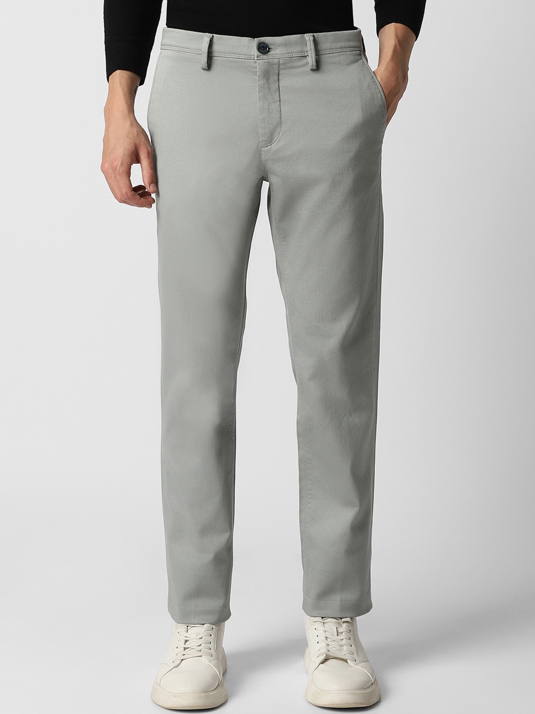 

Van Heusen Sport Men Slim Fit Pure Cotton Trousers, Grey