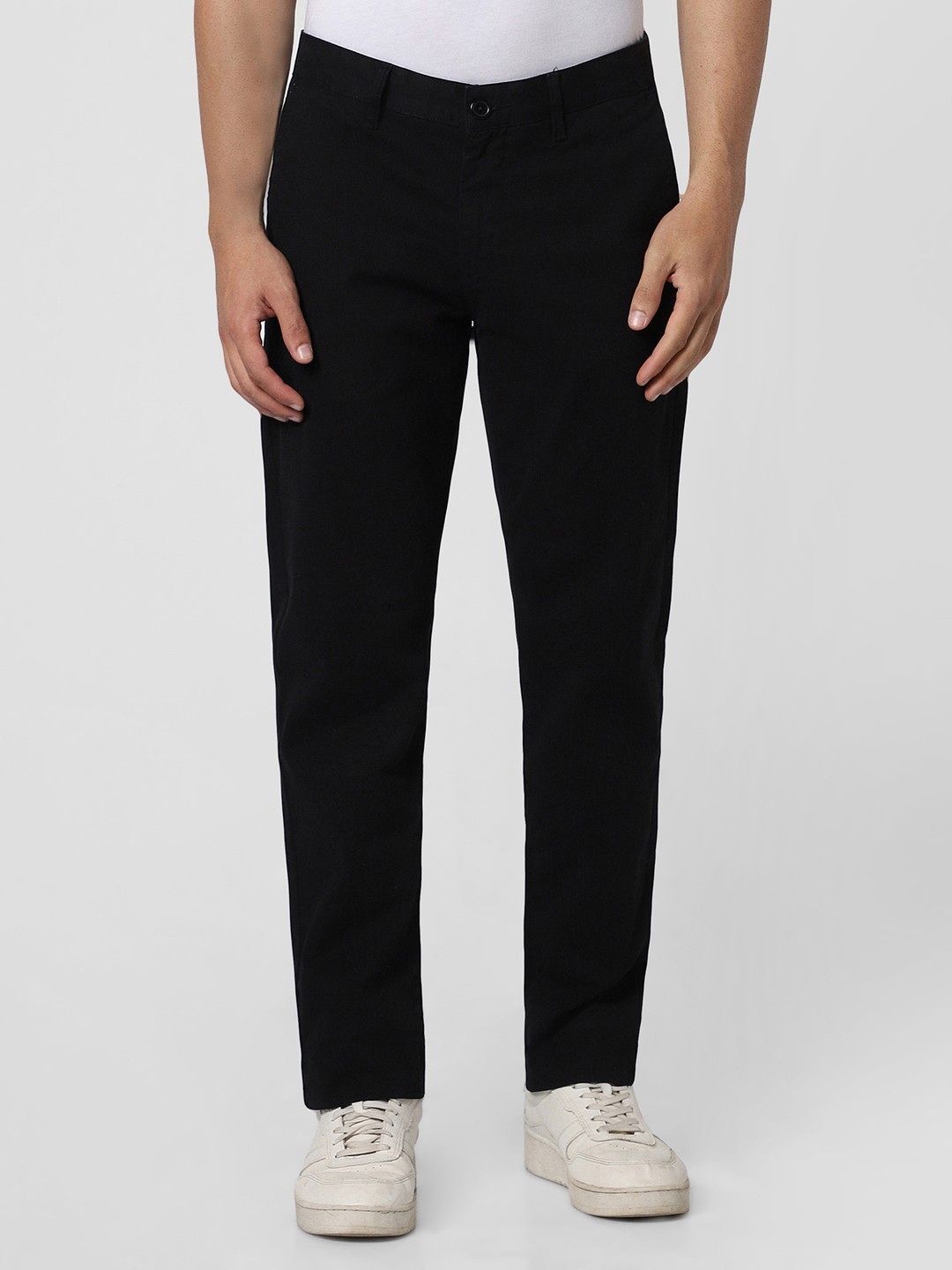 

Van Heusen Sport Men Slim Fit Trousers, Black