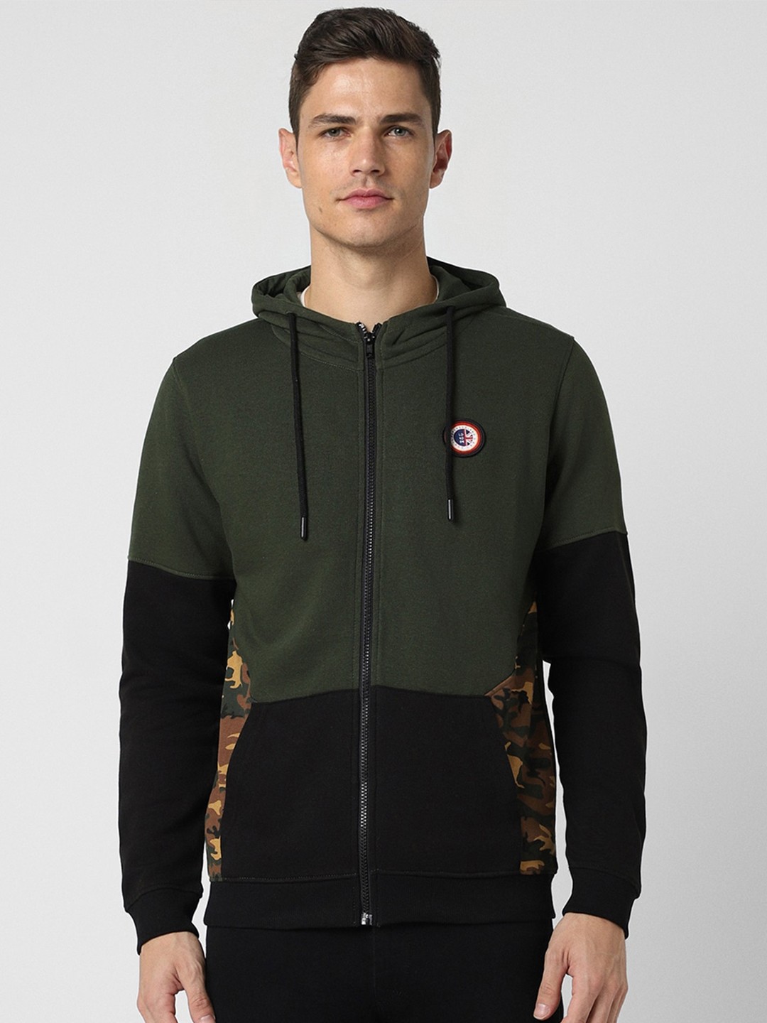 

Peter England Casuals Hooded Regular Sweatshirt, Green