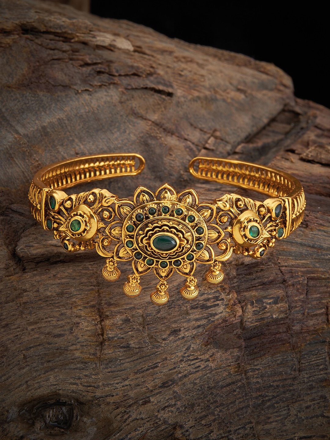 

Kushal's Fashion Jewellery Women Gold-Plated Antique Armlet