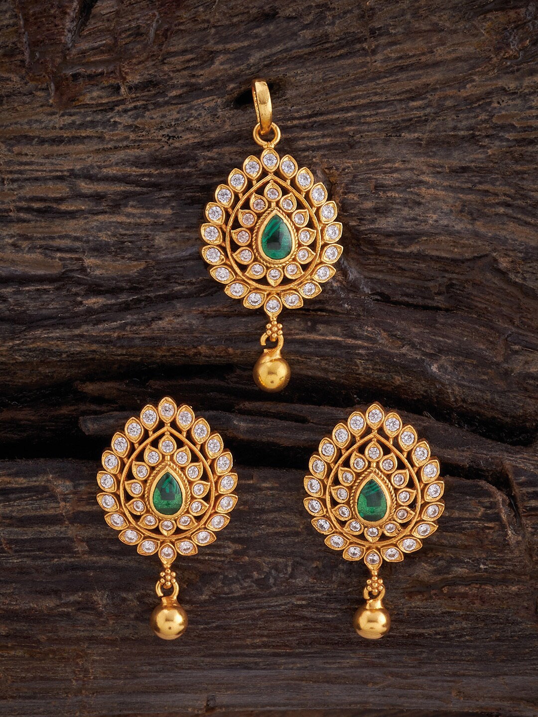

Kushal's Fashion Jewellery 92.5 Pure Silver Gold-Plated Stone-Studded Temple Jewellery Set