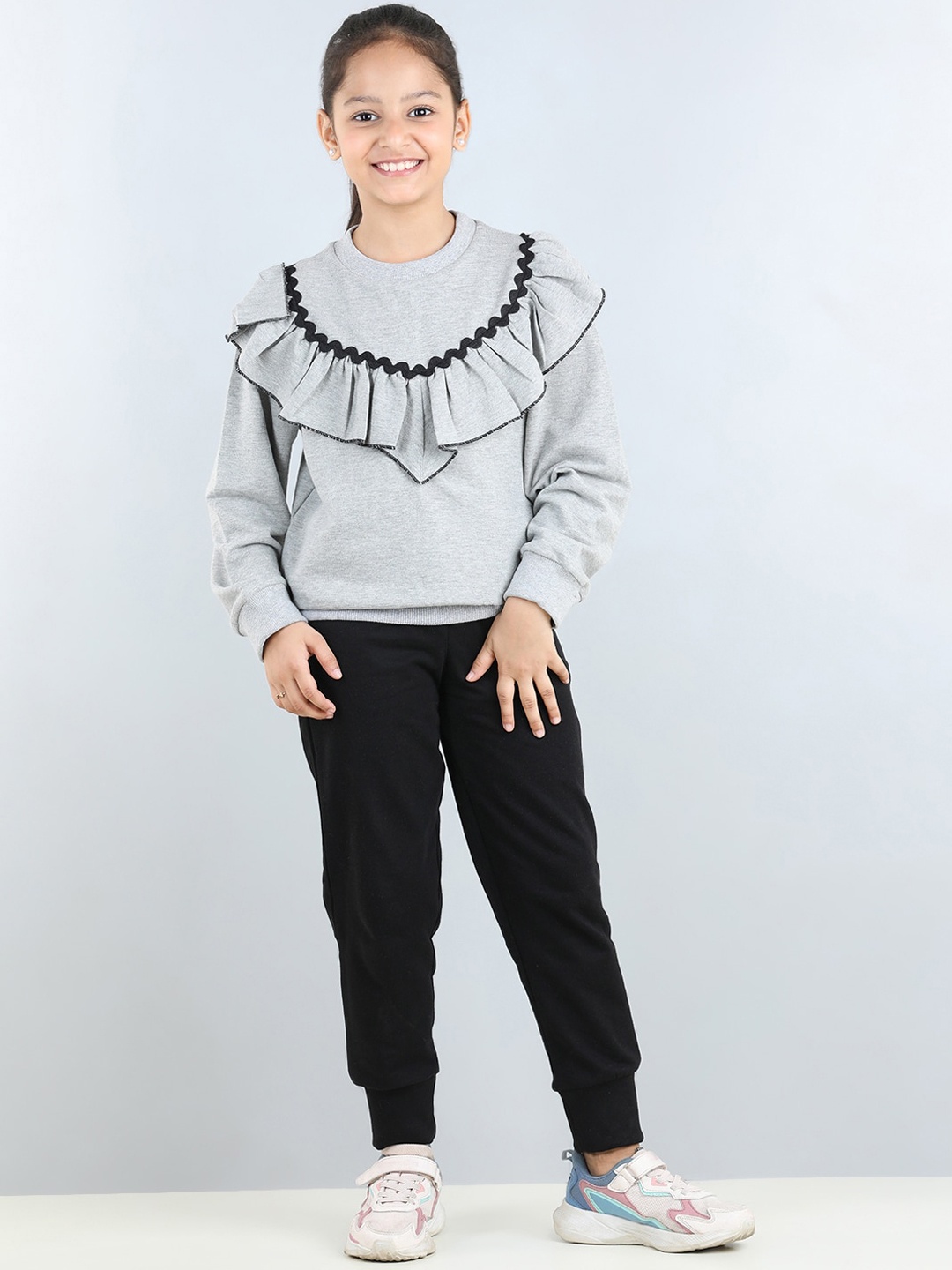 

AWW HUNNIE Girls Ruffles Detail Sweatshirt & Joggers, Grey