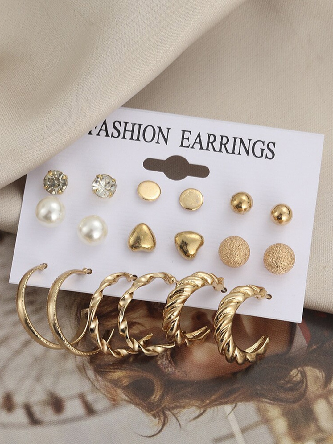 

VIEN Set Of 9 Gold Plated Geometric Studs