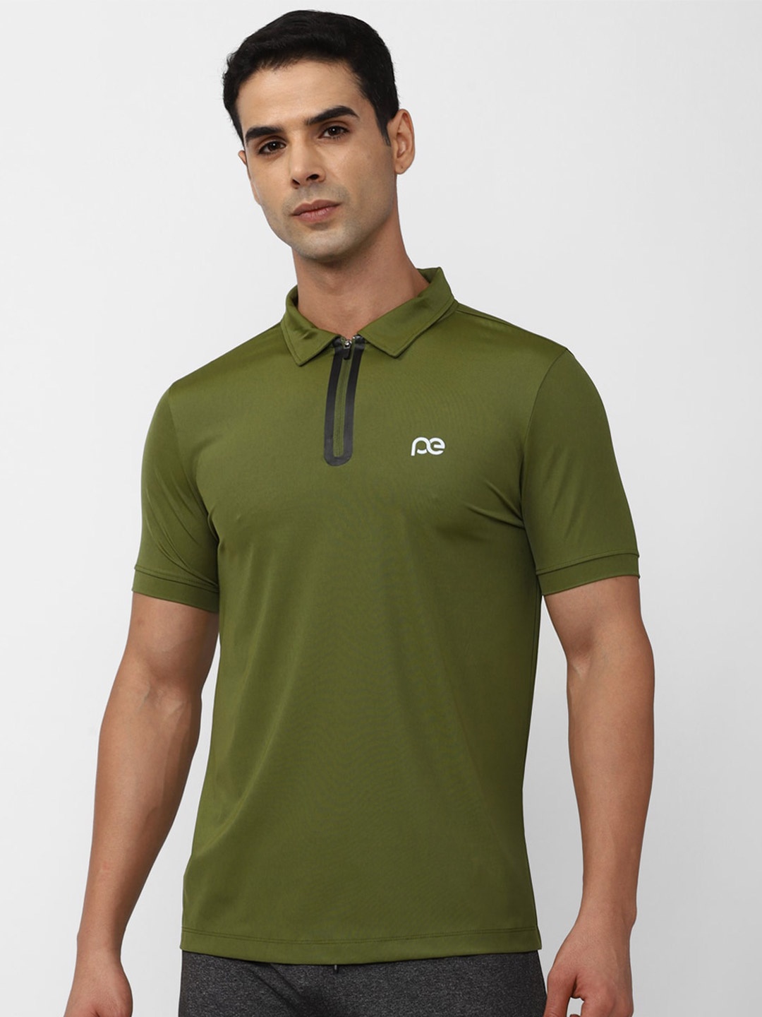 

Peter England Casuals Polo Collar Regular T-shirt, Green
