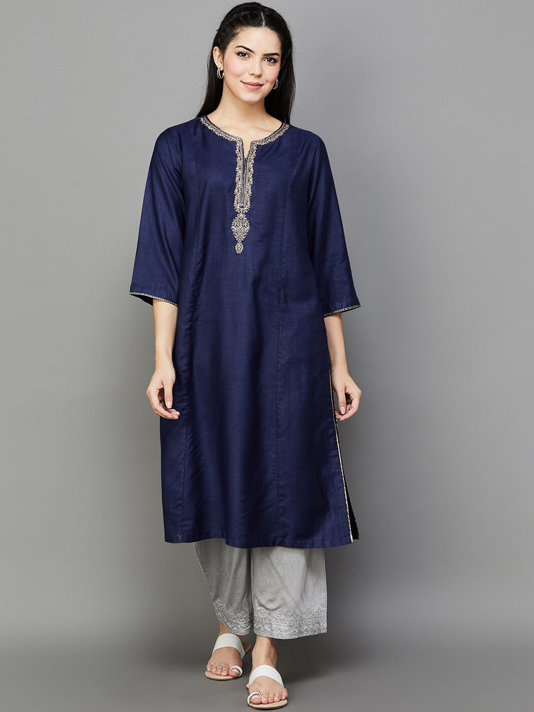 

Melange by Lifestyle Floral Yoke Design Thread Work Silk Kurta, Navy blue