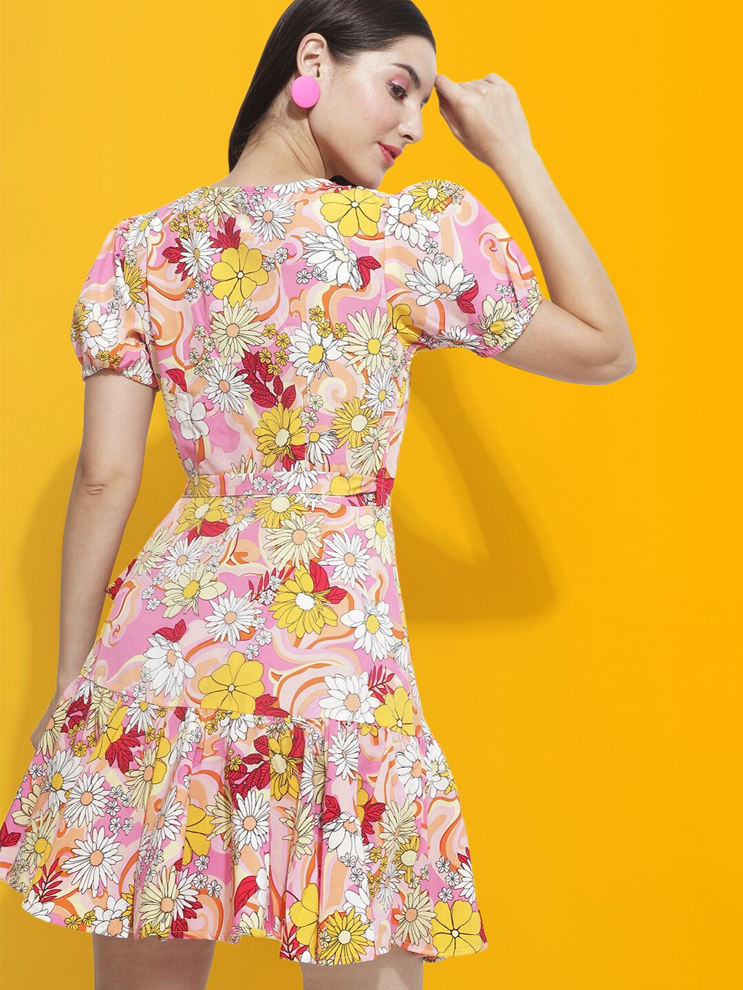

Mast & Harbour Pink Floral Printed Puffed Sleeves Wrap Dress