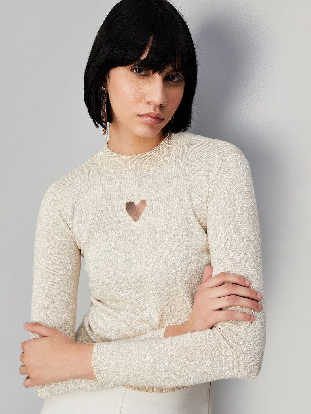 

max Cut-Out Detail Mock Collar Pullover, Beige