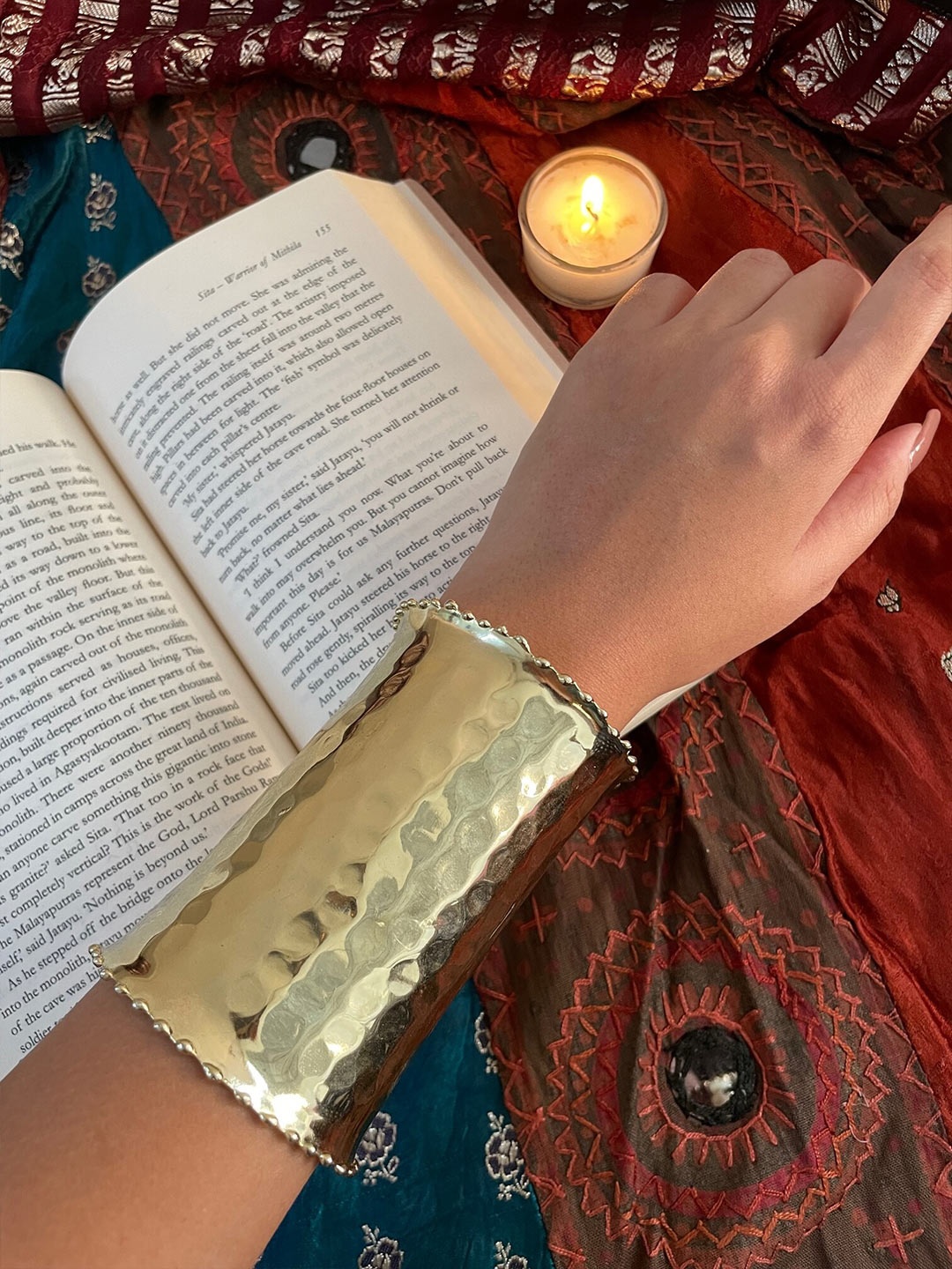 

ISHKAARA Women Brass Brass-Plated Cuff Bracelet, Gold
