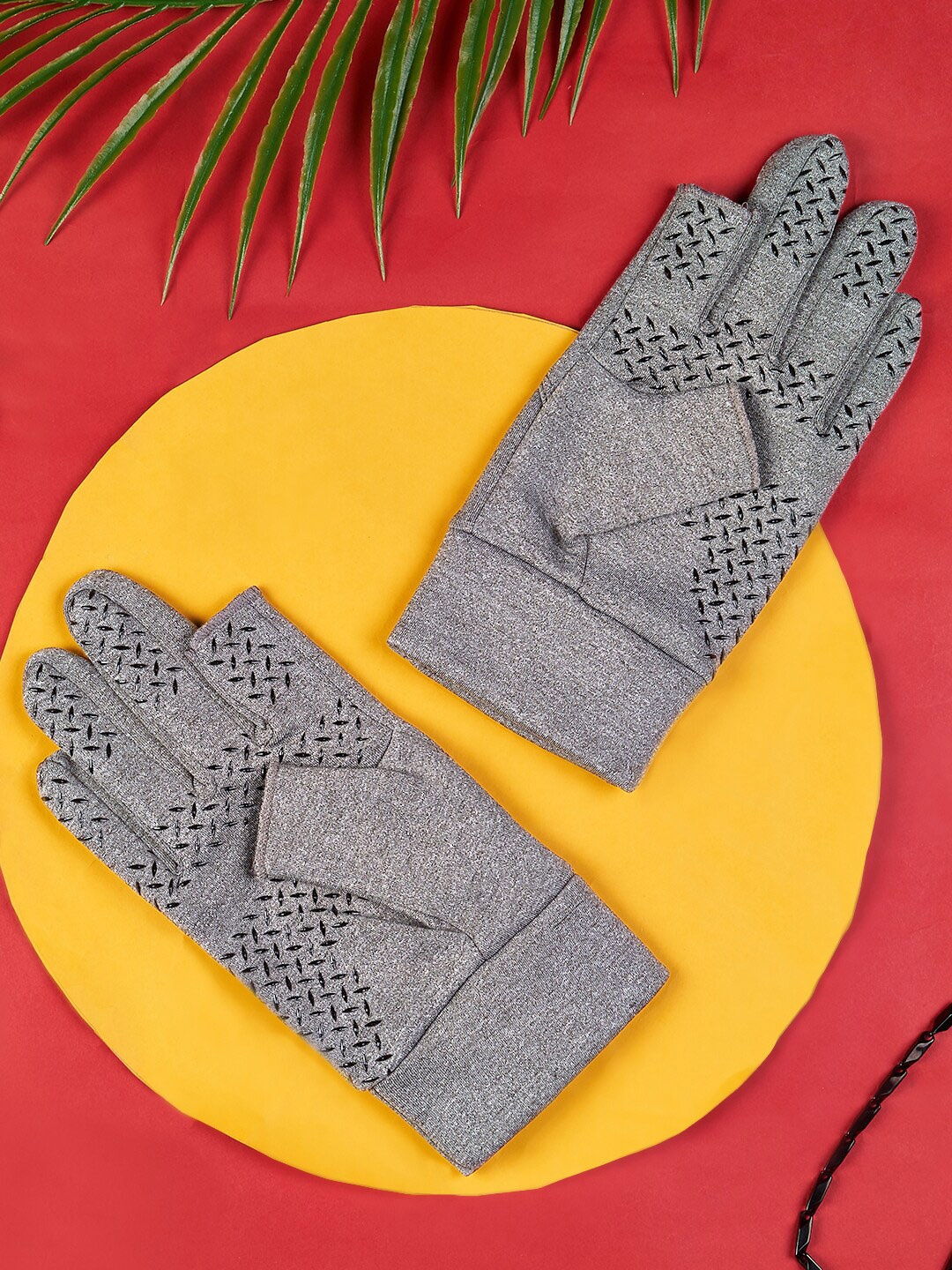 

BYFORD by Pantaloons Textured Gloves, Grey