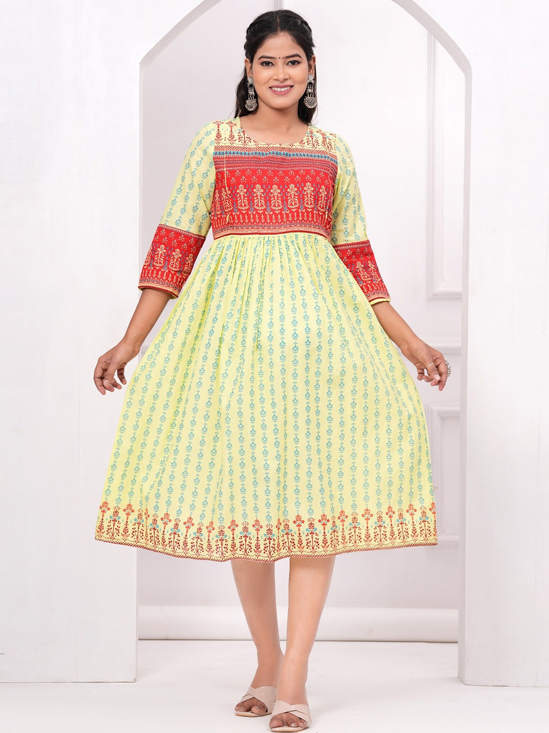 

PREKSHA Ethnic Motifs Printed Pure Cotton Maternity Midi Ethnic Dress, Green
