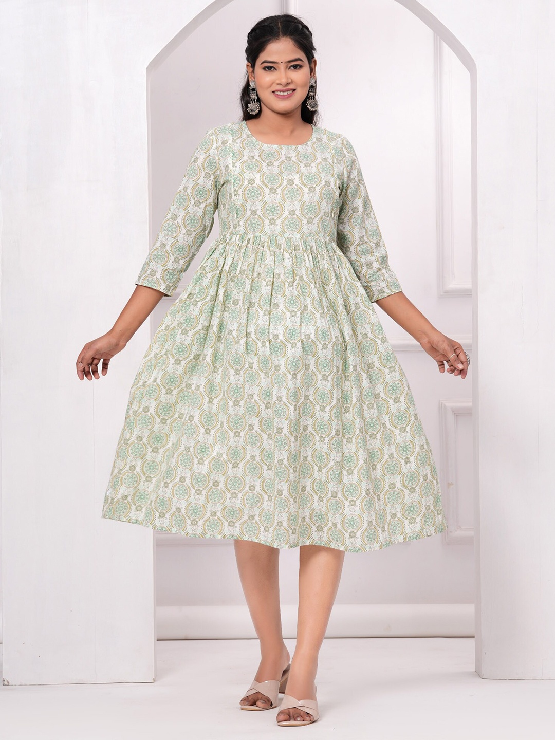 

PREKSHA Ethnic Motifs Printed Maternity Ethnic Dress, Green