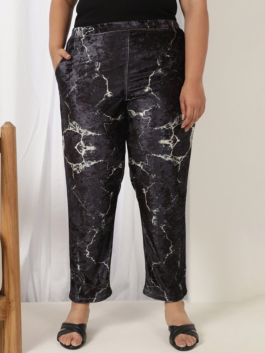 

Amydus Women Plus Size Abstract Printed Straight Fit Easy Wash Trouser, Black