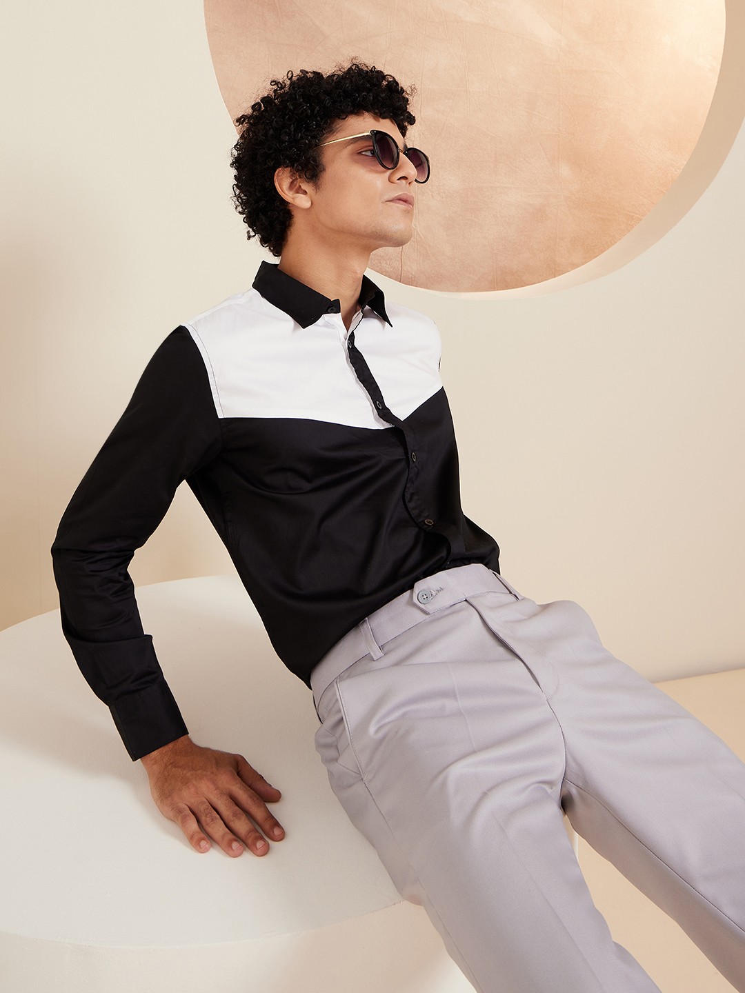 

DENNISON Smart Colourblocked Cotton Casual Shirt, Black