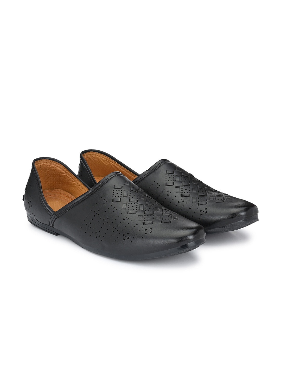 

Vellinto Men Mars Perforated Lightweight Mojaris, Black