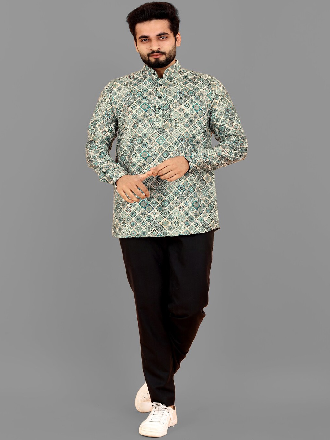

Bought First Ethnic Motifs Printed Mandarin Collar Pure Cotton Short Kurta, Green