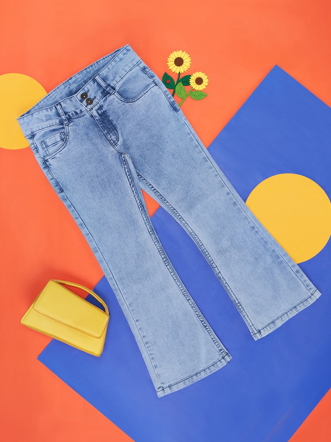 

Pantaloons Junior Girls Mid-Rise Heavy Fade Clean Look Cotton Jeans, Blue