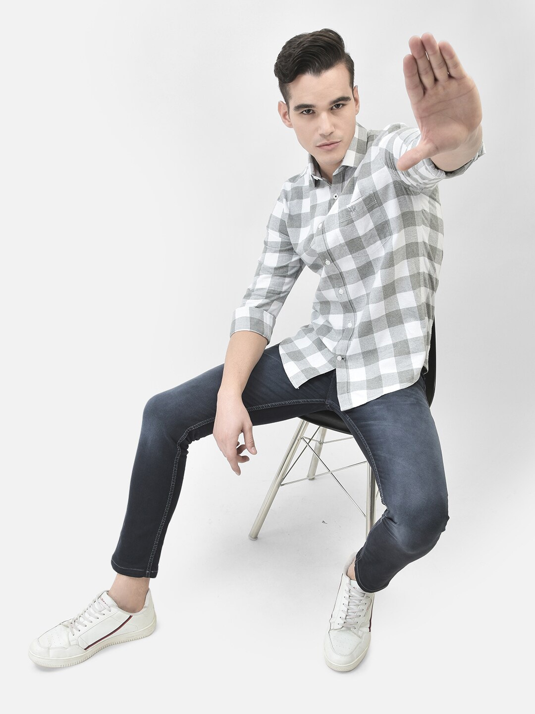 

Crimsoune Club Slim Fit Gingham Checks Checked Pure Cotton Casual Shirt, White
