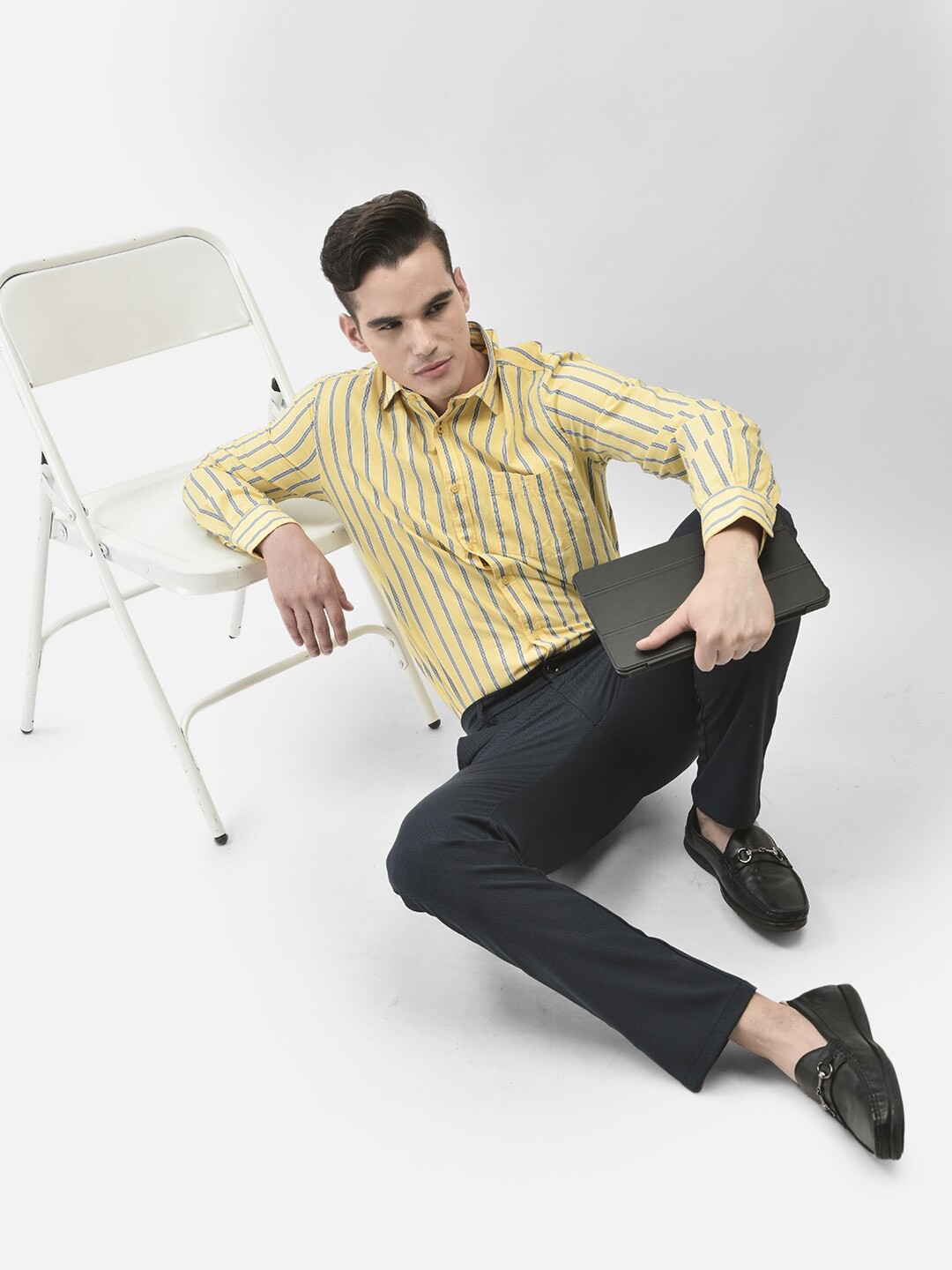 

Crimsoune Club Slim Fit Vertical Striped Pure Cotton Casual Shirt, Yellow