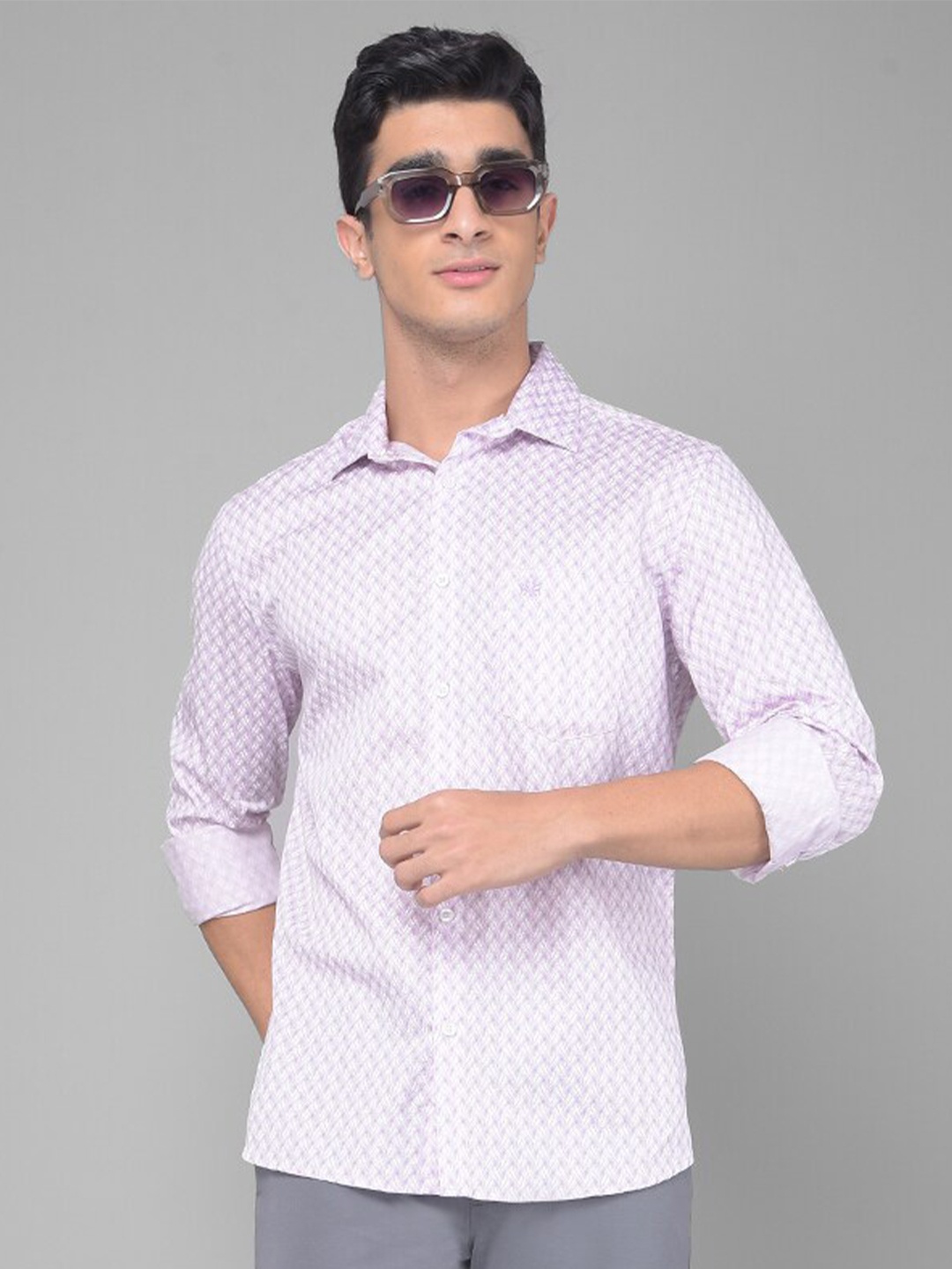 

Crimsoune Club Slim Fit Abstract Printed Pure Cotton Casual Shirt, Purple