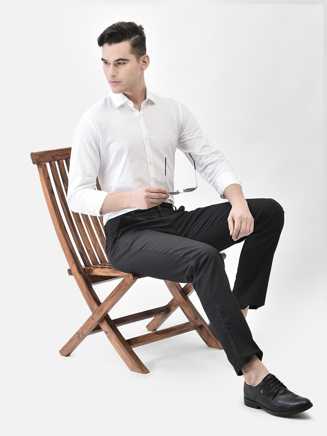 

Crimsoune Club Slim Fit Spread Collar Pure Cotton Casual Shirt, White