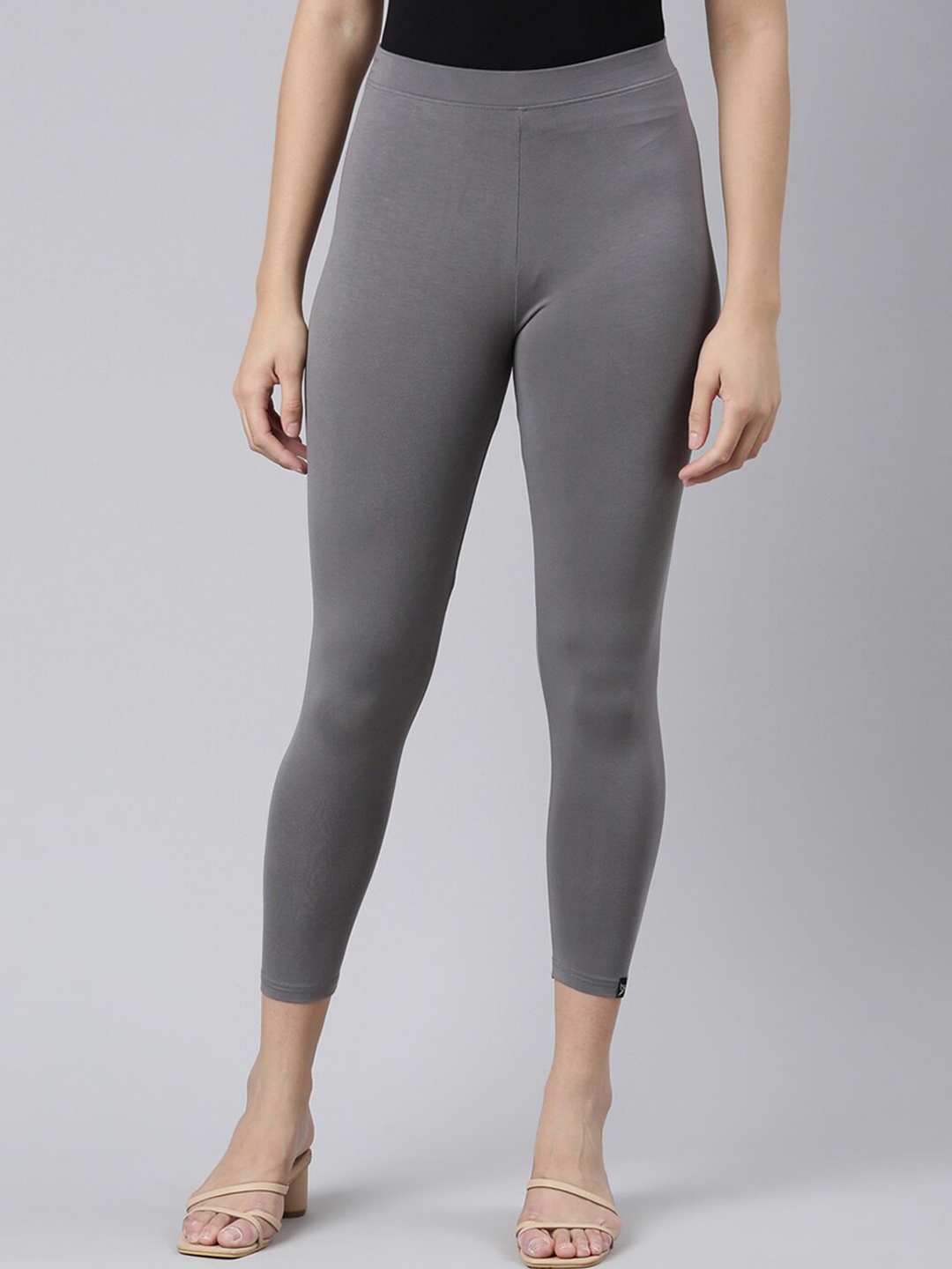 

Twin Birds Women Solid Skinny Fit High Ankle Cropped Leggings, Grey