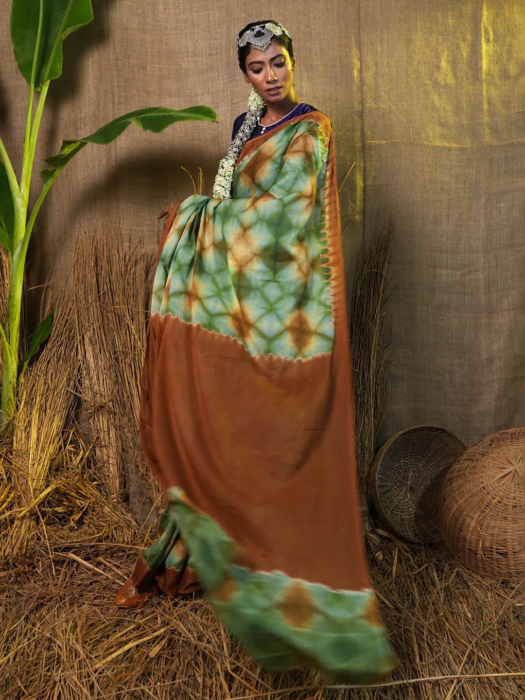 

Unnati Silks Shibori Printed Pure Cotton Handloom Leheriya Saree, Green