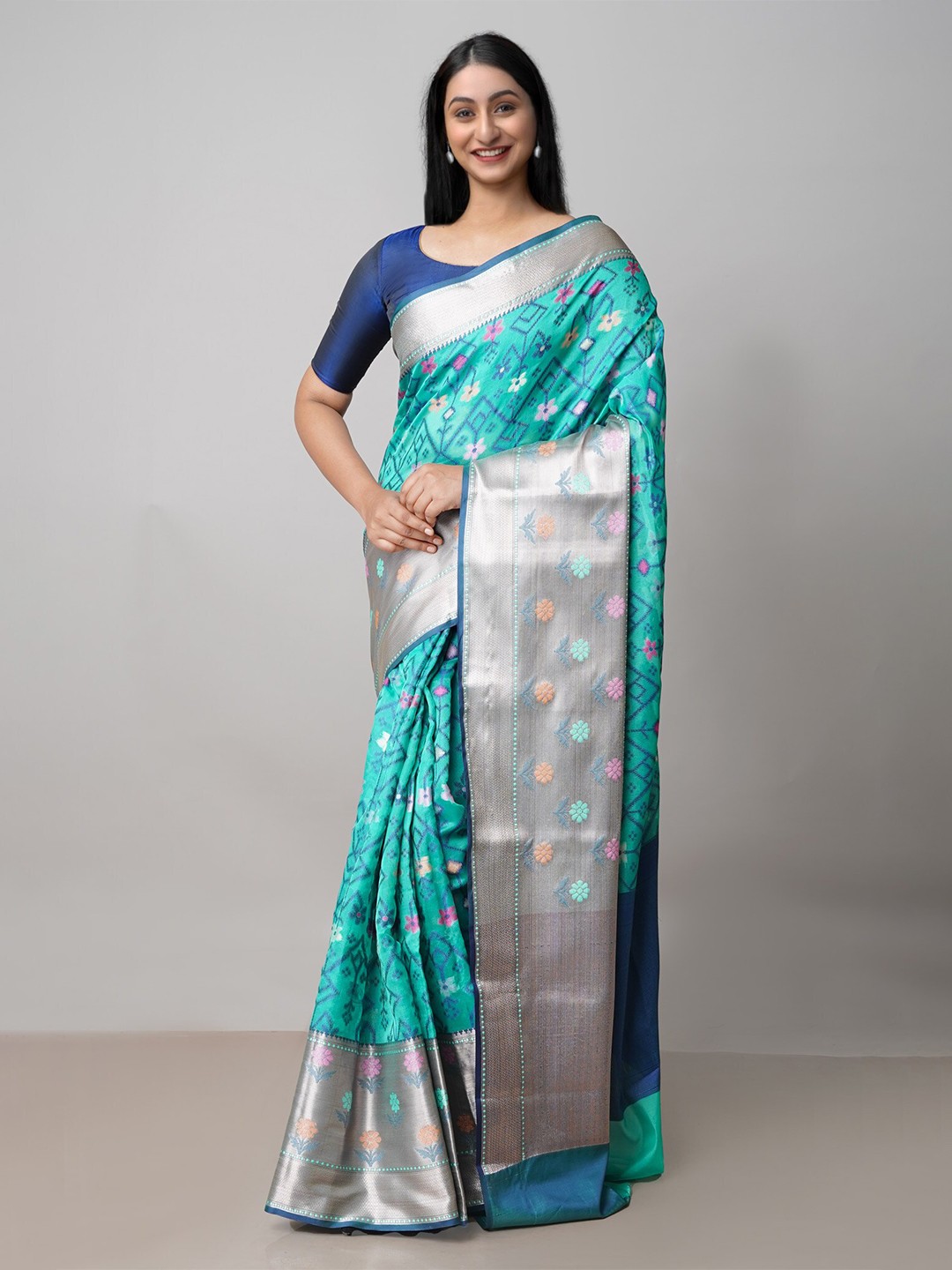 

Unnati Silks Floral Woven Design Zari Banarasi Saree, Green