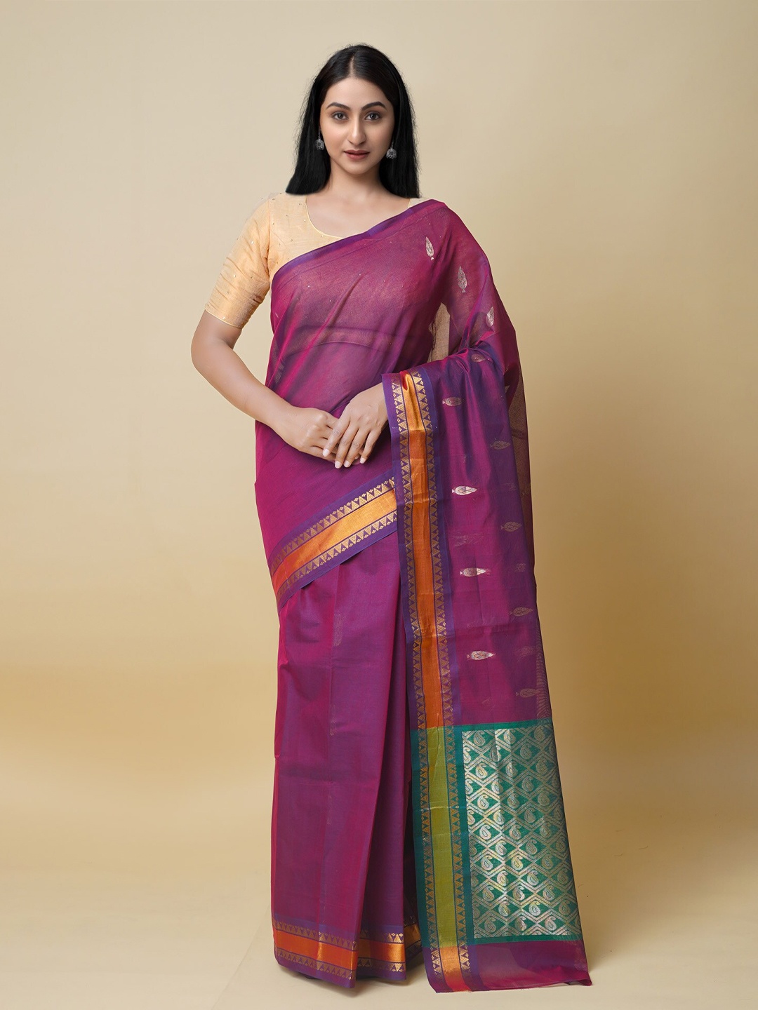 

Unnati Silks Ethnic Woven Design Zari Pure Cotton Handloom Gadwal Saree, Maroon