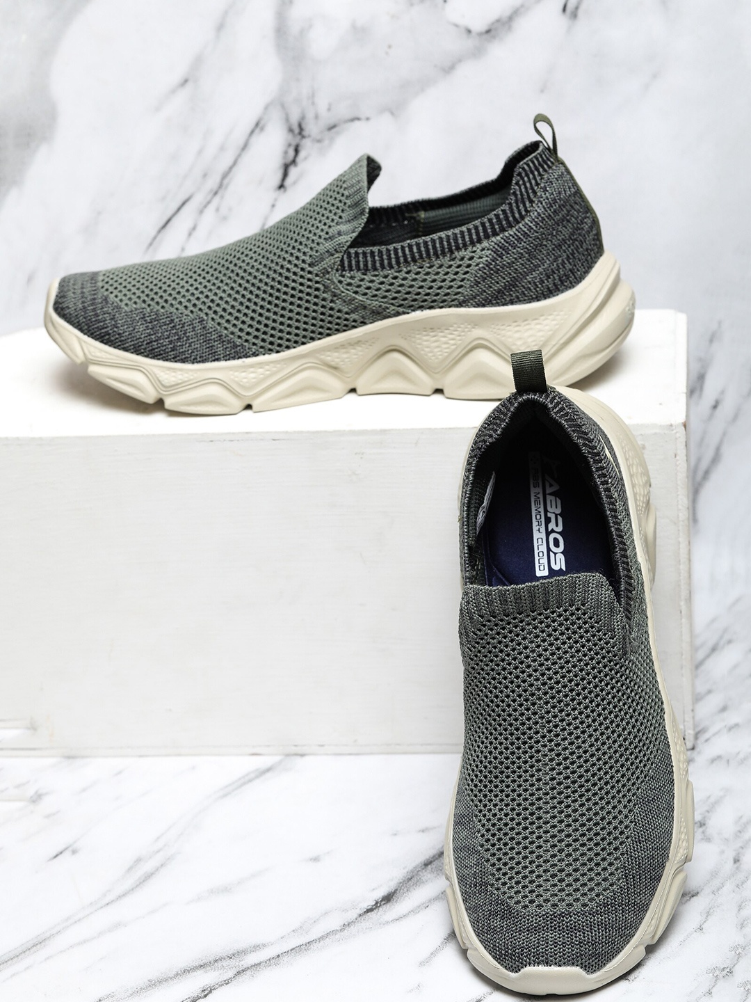 

ABROS Men LEXUS Mesh Walking Shoes, Olive