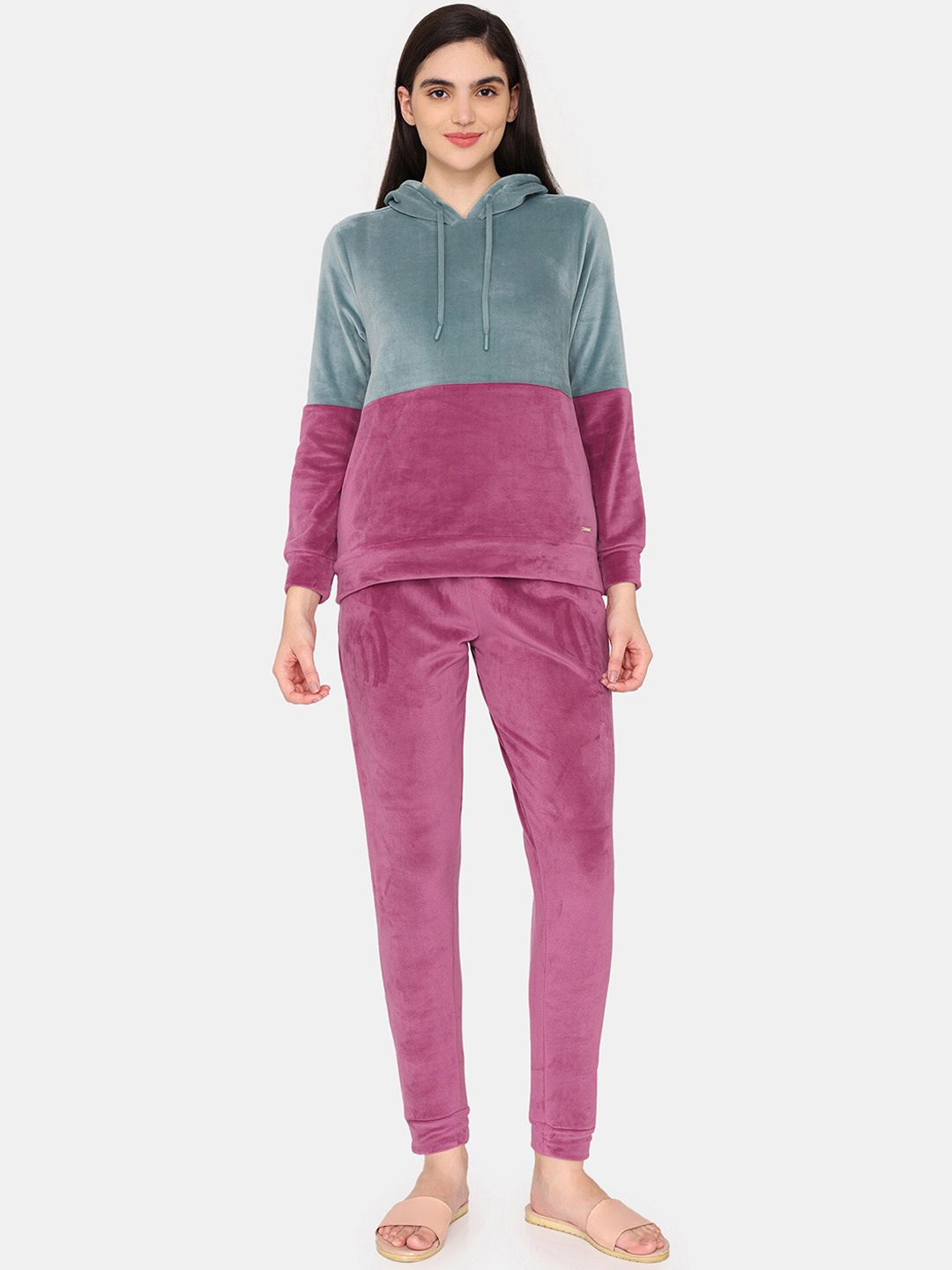 

Zivame Colourblocked Night suit, Purple
