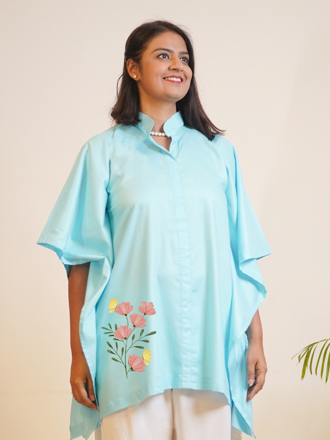 

LetsDressUp Floral Printed Mandarin Collar Flared Sleeves Kaftan Kurti, Blue