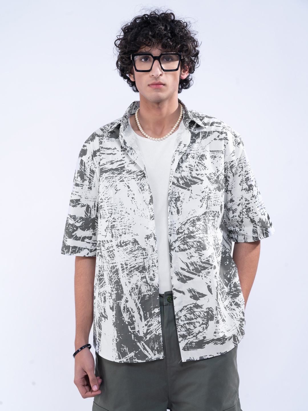 

UNRL Cotton Printed Oversized Shirt, White