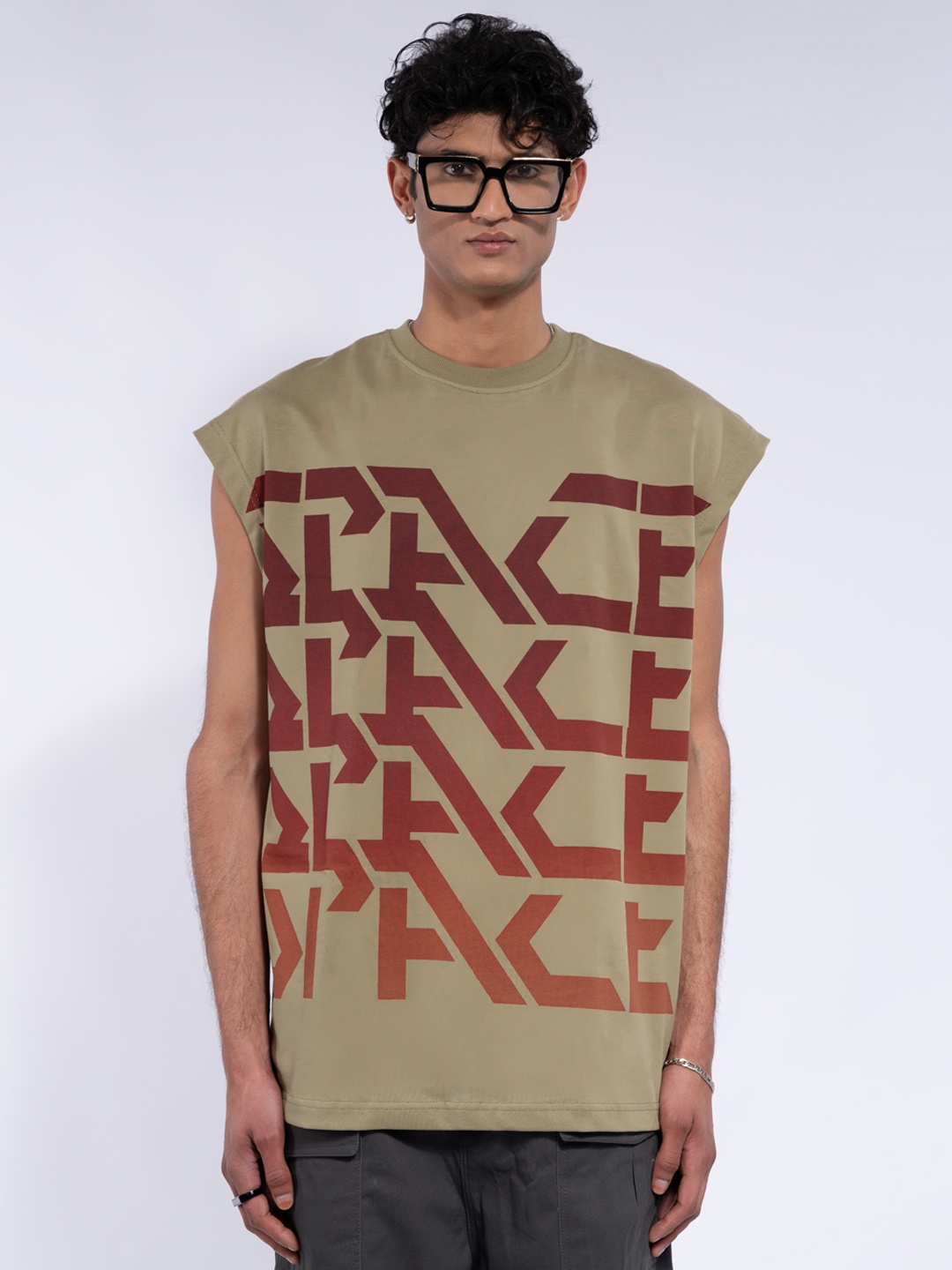 

UNRL Men Printed Relaxed Fit Pure Cotton T-shirt, Khaki