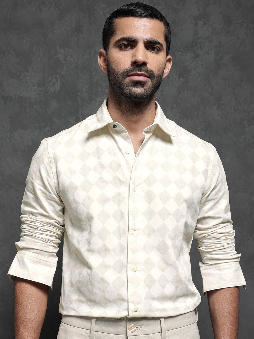 

RARE RABBIT Men Gridon Slim Fit Geometric Printed Cotton Shirt, Off white