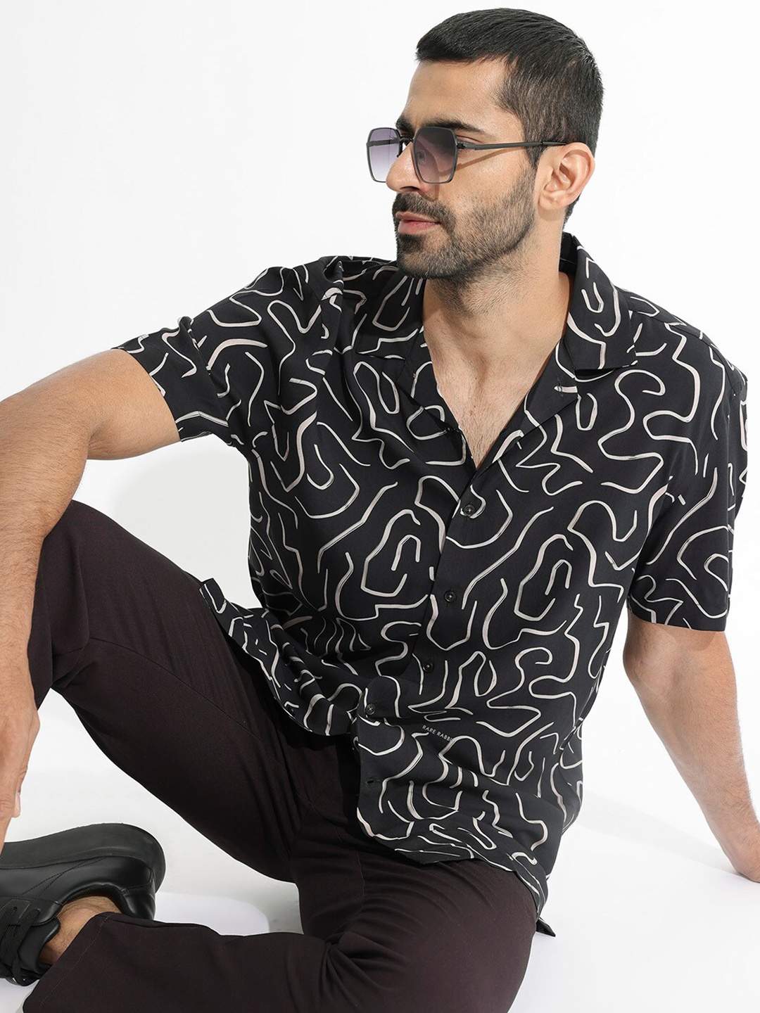 

RARE RABBIT Men Castro Slim Fit Abstract Printed Shirt, Black