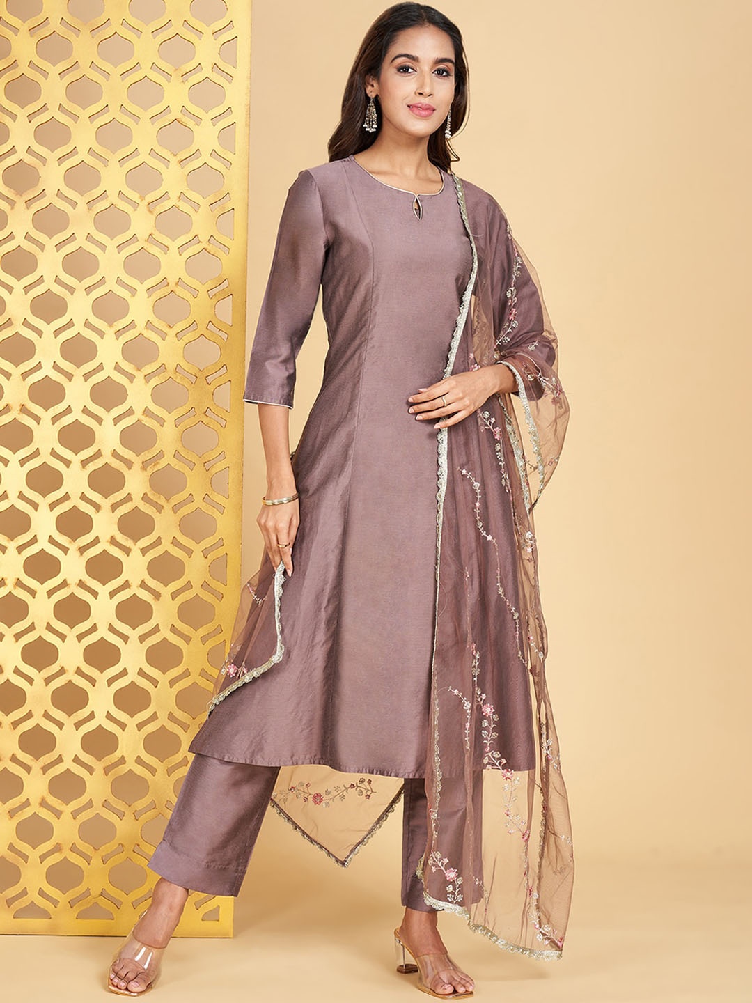 

RANGMANCH BY PANTALOONS Round Neck Kurta With Trousers & Dupatta, Brown