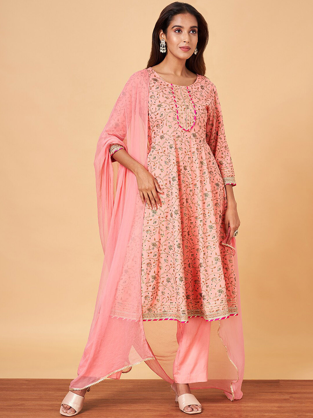 

YU by Pantaloons Floral Printed Empire Kurta with Trousers & Dupatta, Peach