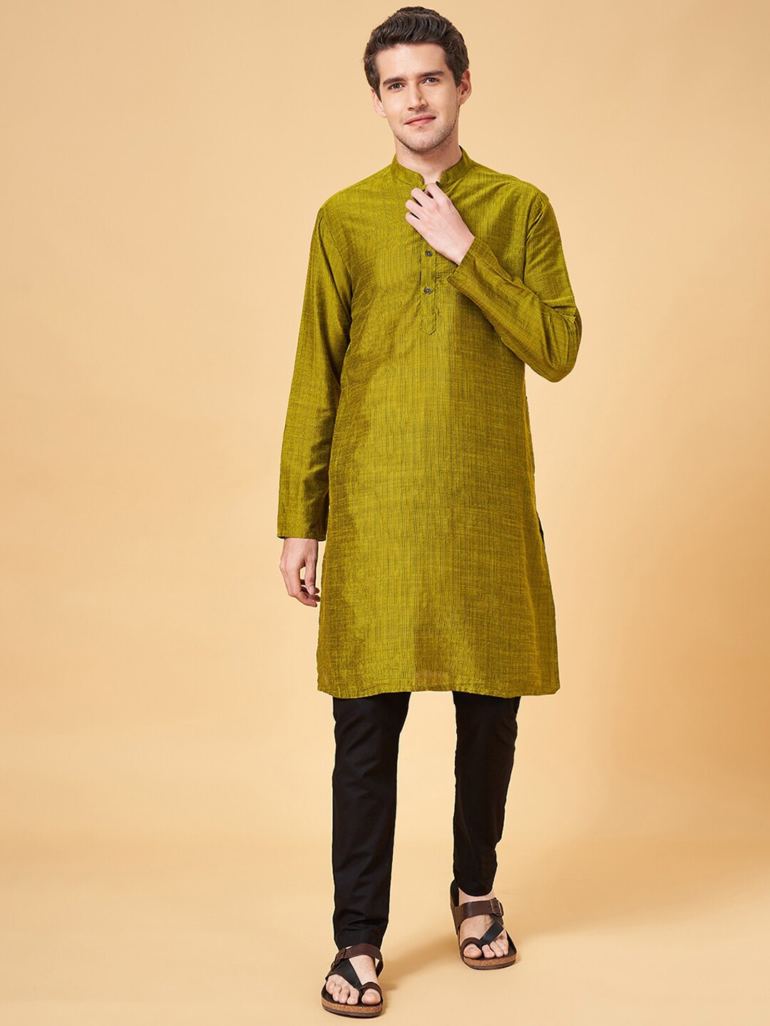 

indus route by Pantaloons Mandarin Collar Stright Kurta, Olive