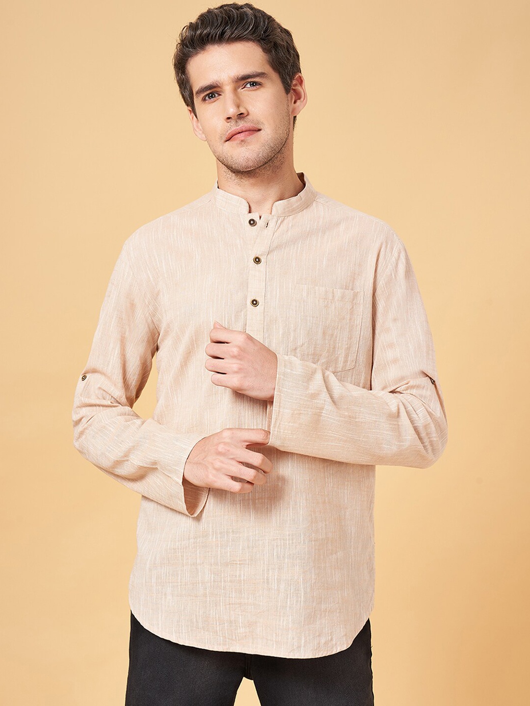 

indus route by Pantaloons Mandarin Collar Roll-Up Sleeves Straight Cotton Kurta, Beige