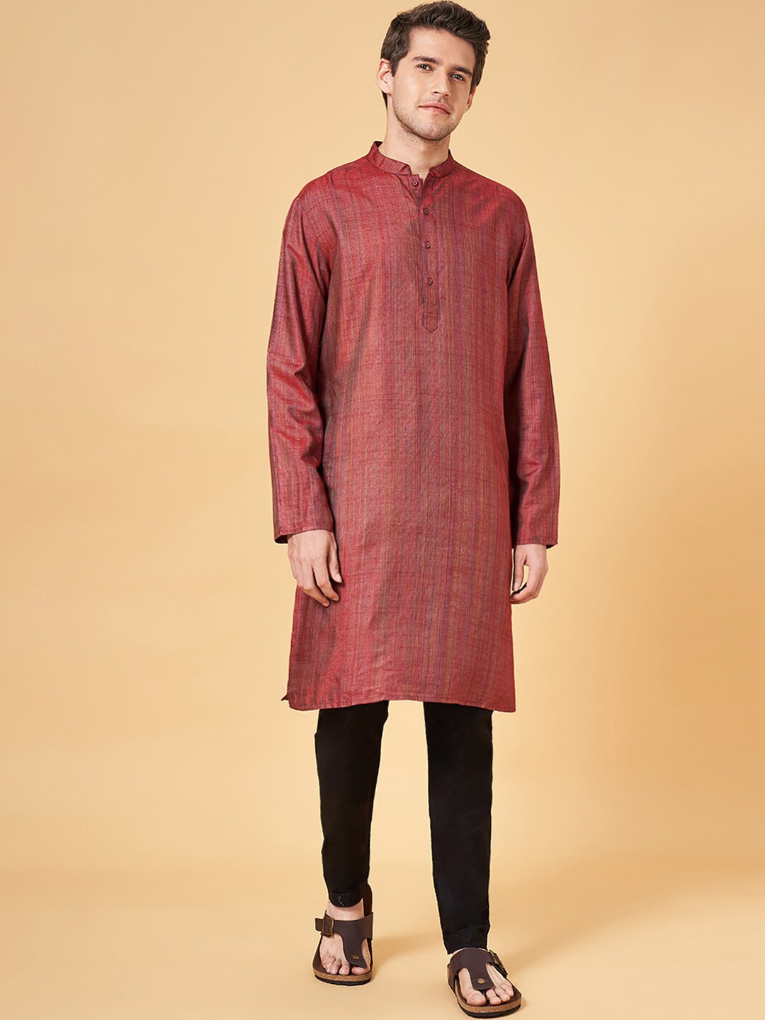 

indus route by Pantaloons Mandarin Collar Stright Kurta, Maroon