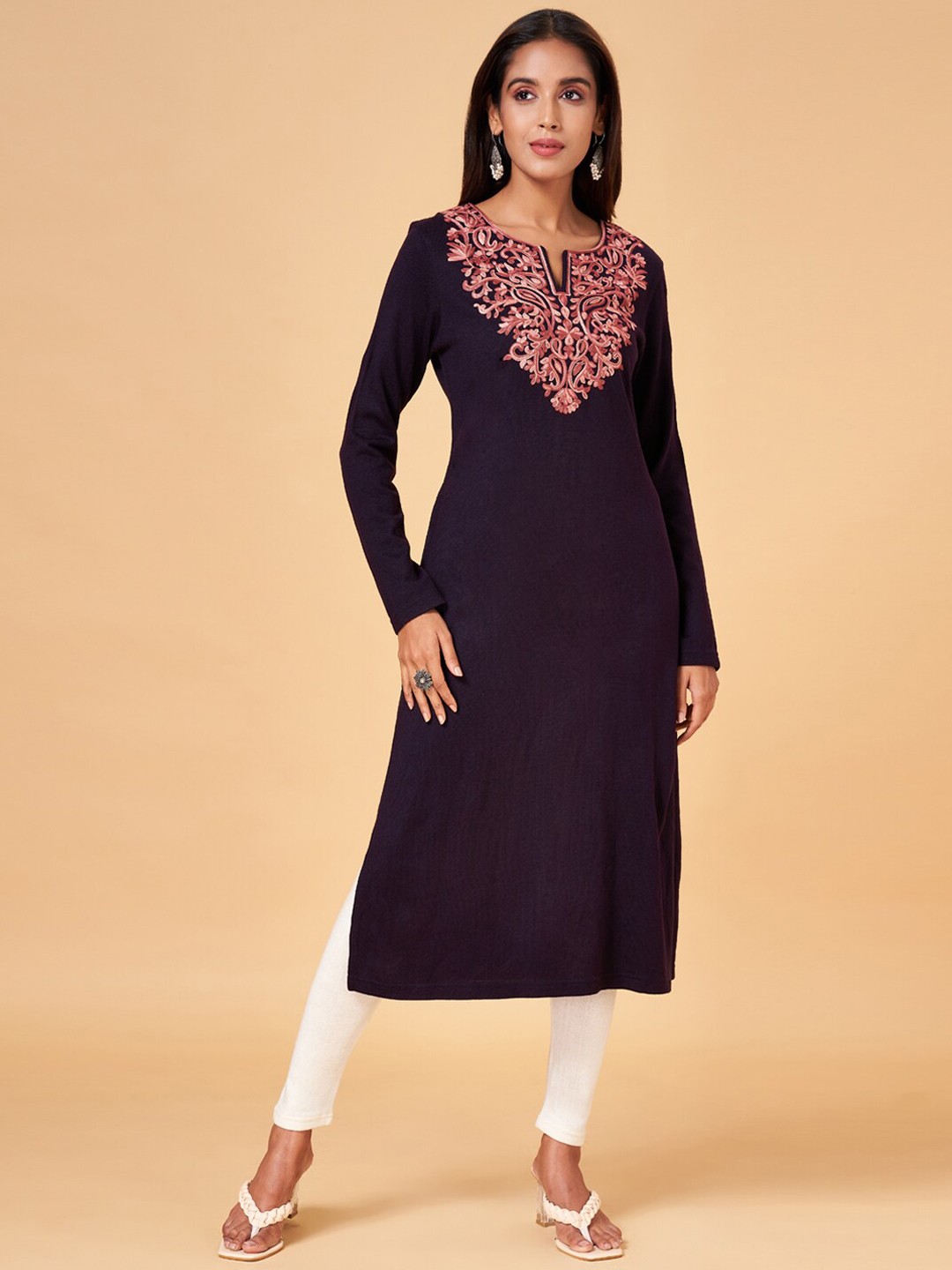 

RANGMANCH BY PANTALOONS Paisley Yoke Design Thread Work Acrylic Knitted Kurta, Purple