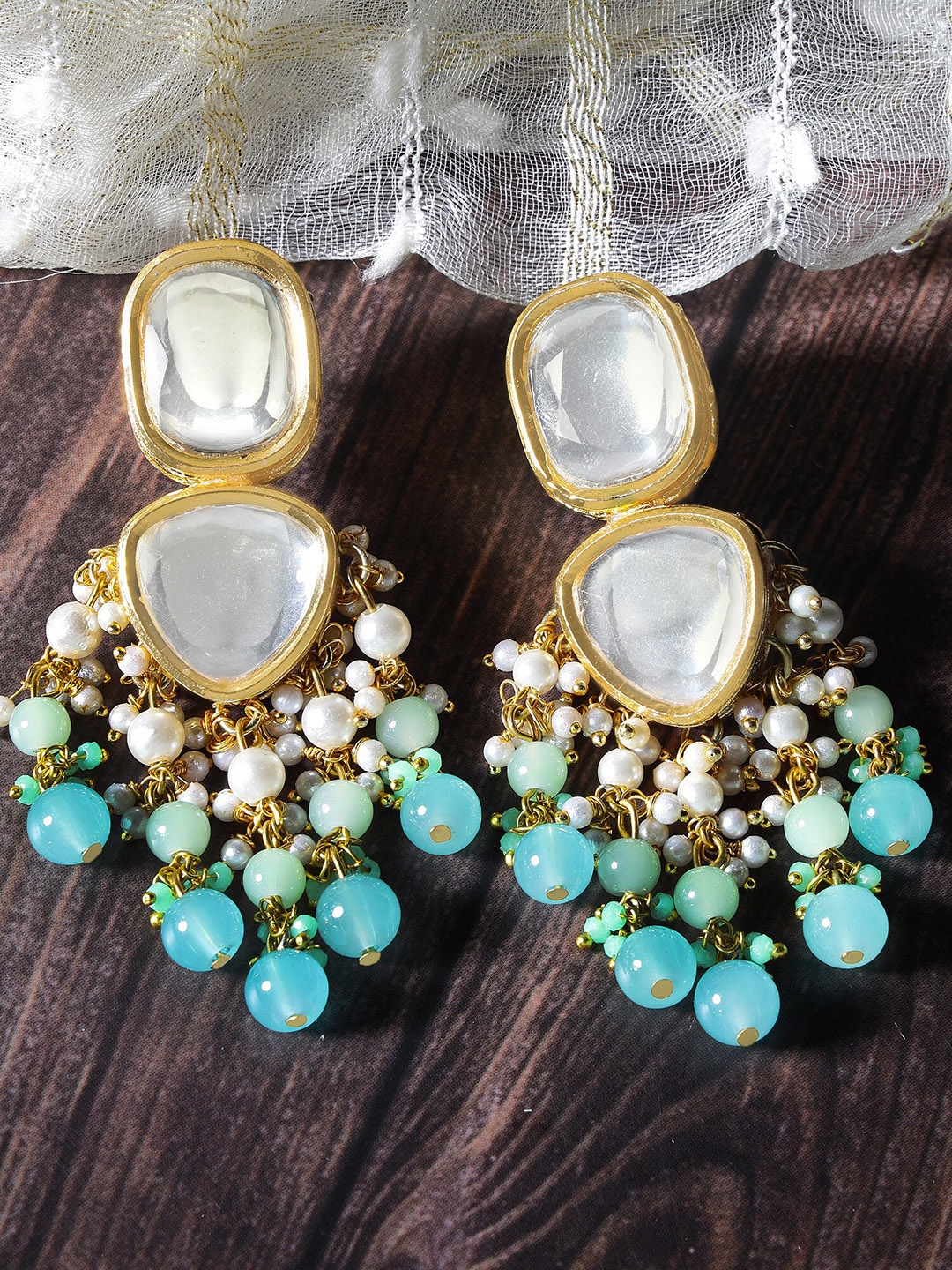 

KARATCART Gold Plated Kundan Studded Drop Earrings