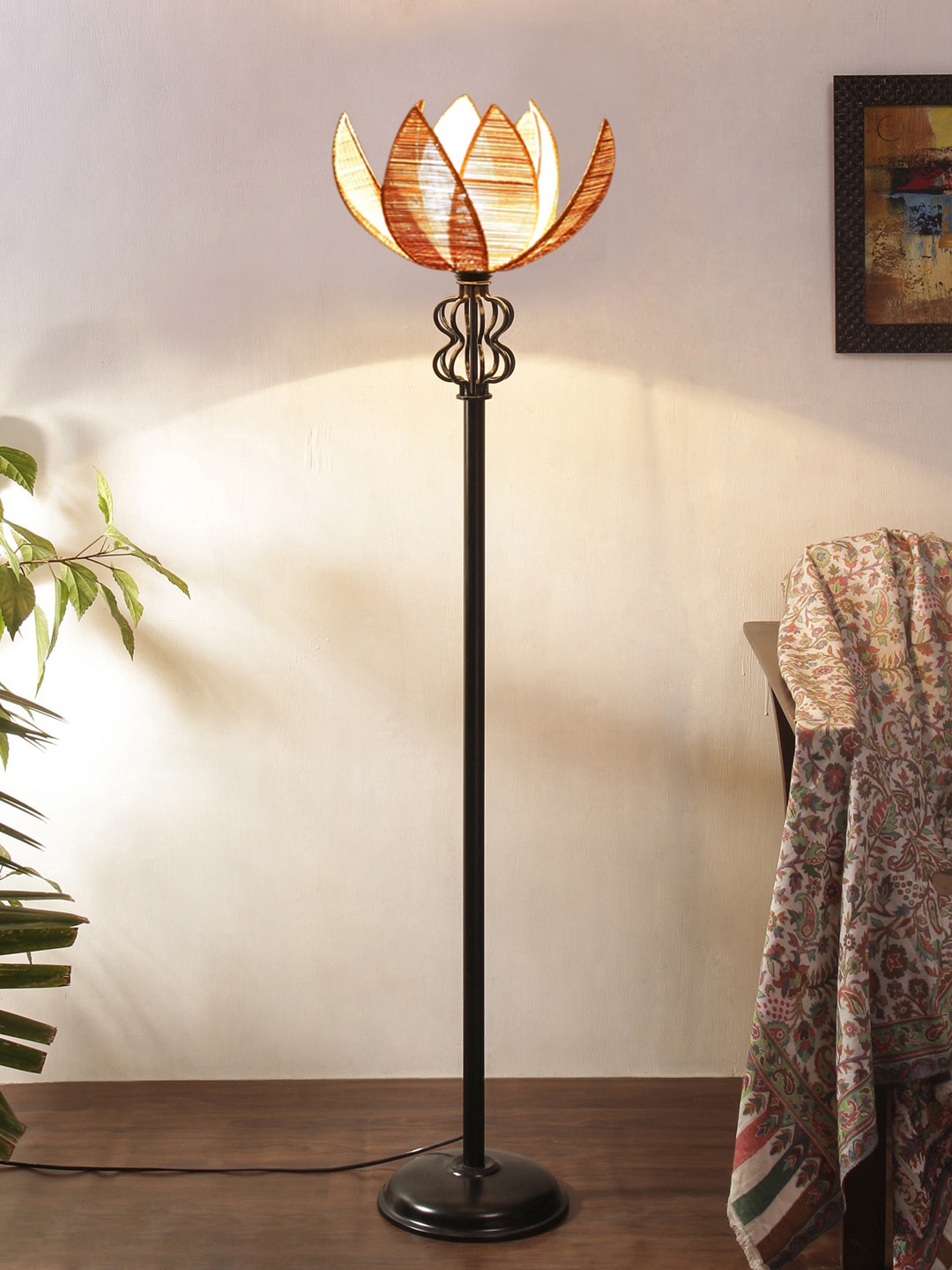 

Devansh Beige Bamboo Rose Snake Iron Basket Floor Lamp