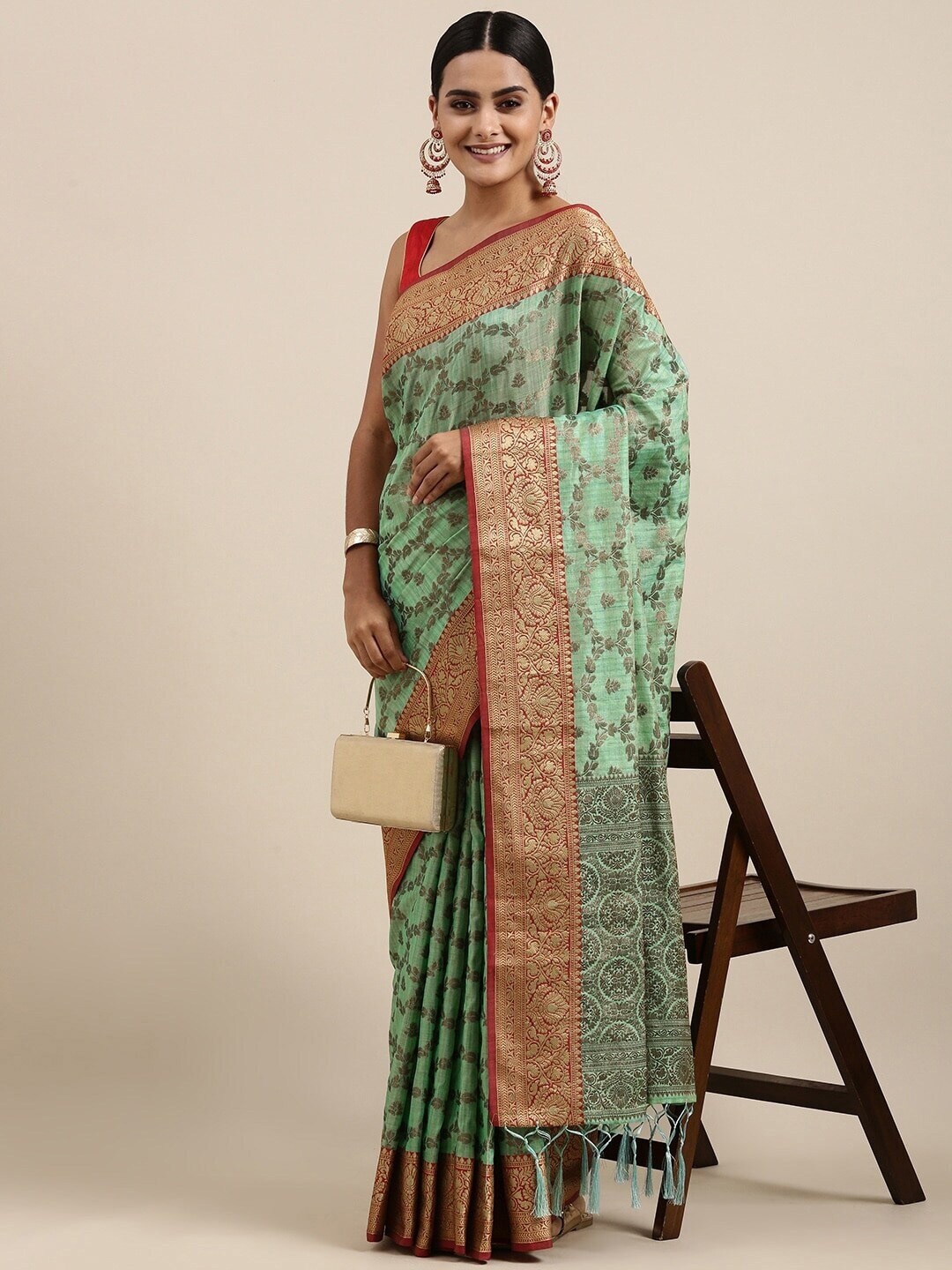 

MAGMINA Ethnic Motifs Woven Design Zari Pure Silk Banarasi Saree, Green