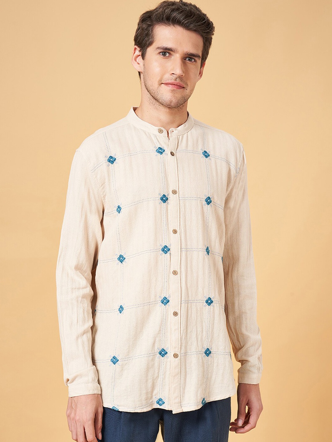 

7 Alt by Pantaloons Floral Embroidered Band Collar Cotton Casual Shirt, Off white