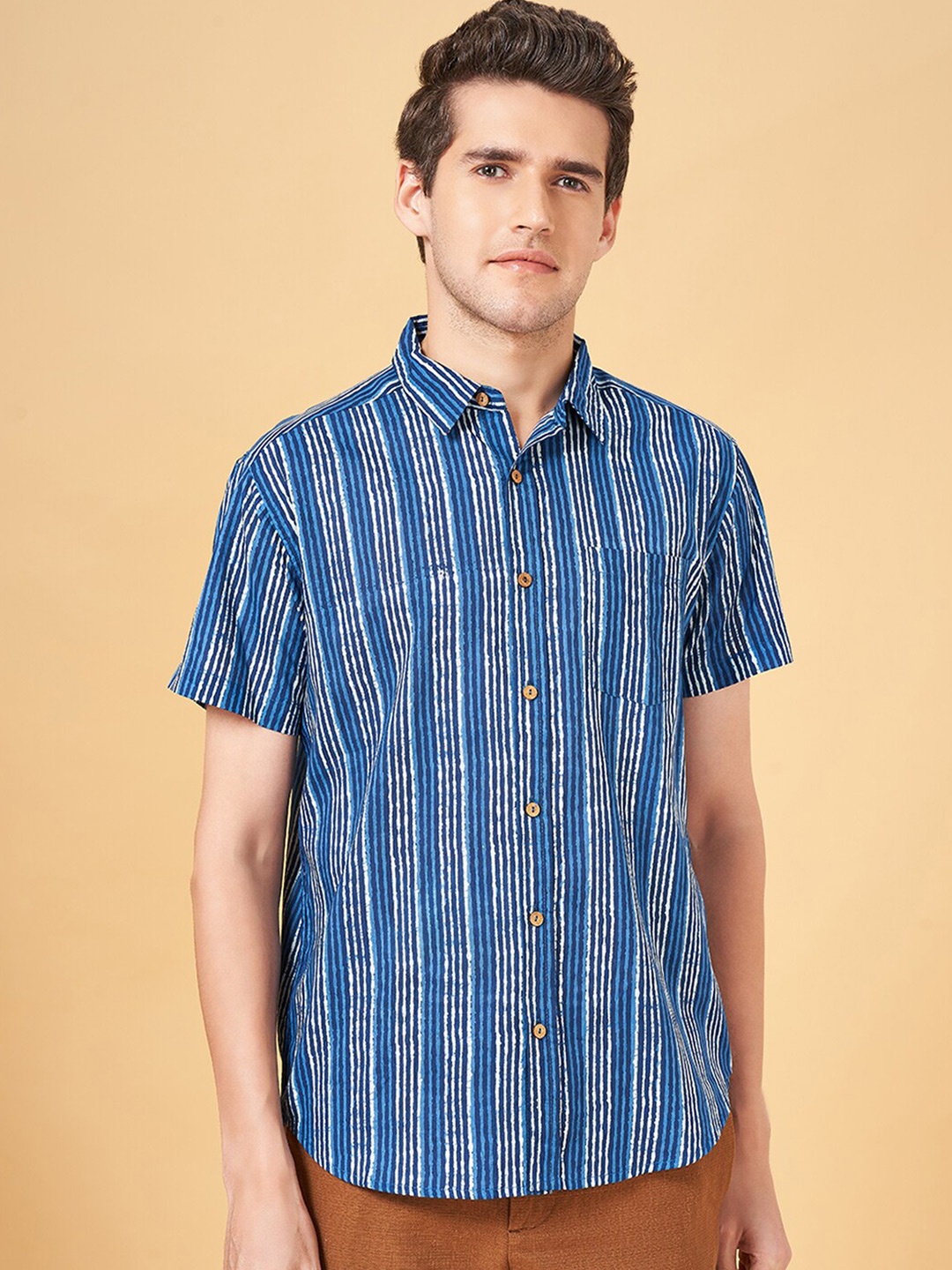 

YU by Pantaloons Opaque Striped Cotton Casual Shirt, Blue