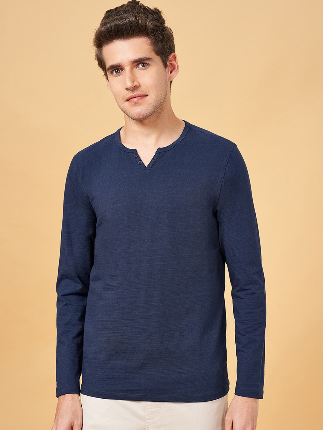 

Urban Ranger by pantaloons Henley Neck Slim Fit T-shirt, Navy blue