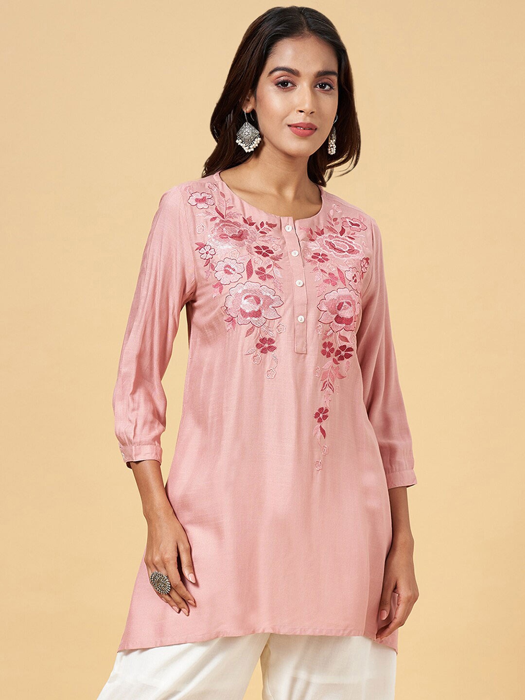 

RANGMANCH BY PANTALOONS Floral Embroidered A-Line High Low Kurti, Pink