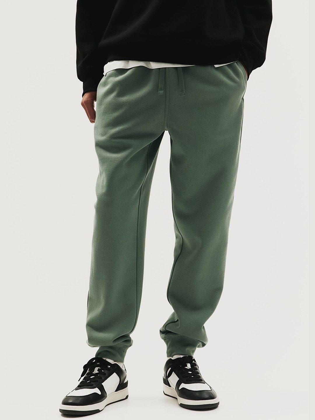 

H&M Regular Fit Sweatpants, Green